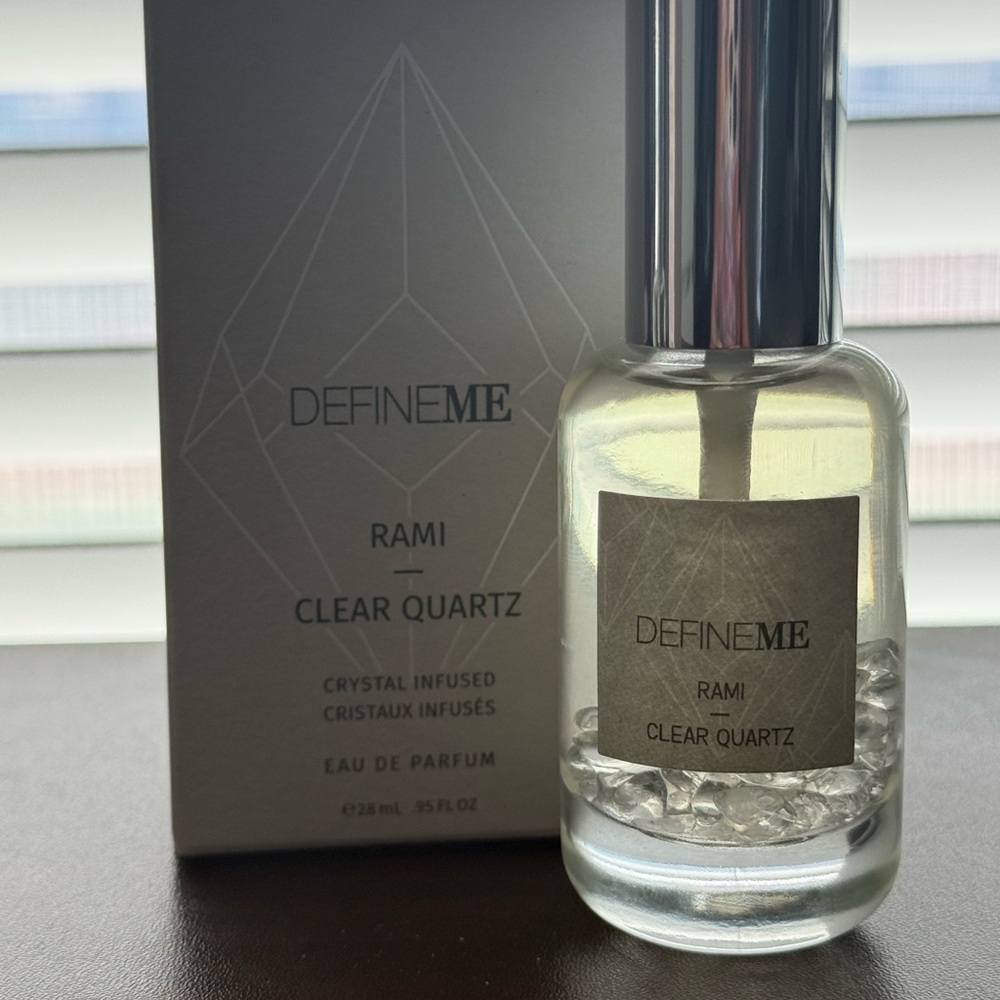 DefineMe Rami Clear Quartz and Floret Rose quartz Eau de Parfum